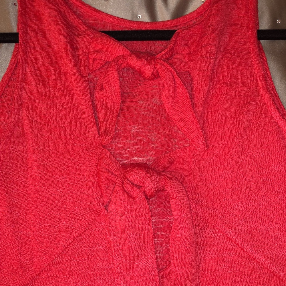 😍NEW coral/orange tank with back detail tie/bow
